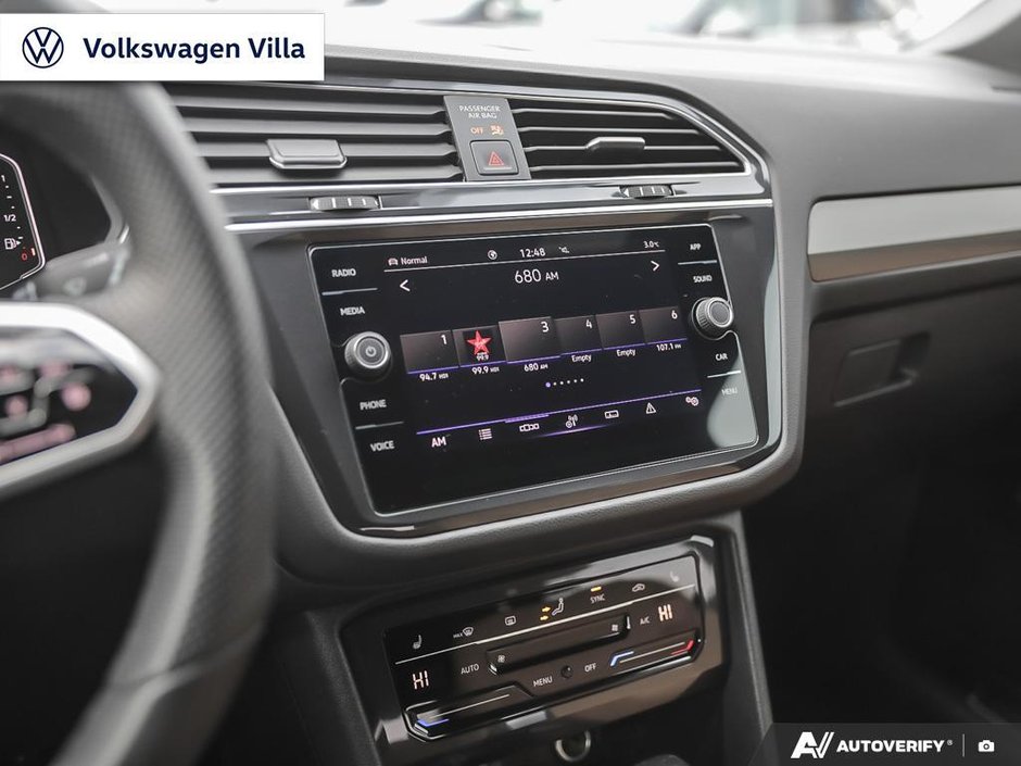 2024 Volkswagen Tiguan Comfortline R-Line Black 2.0T 8sp at w/Tip 4M-19