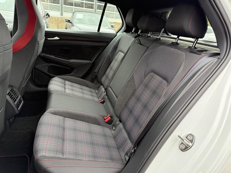 2024 Volkswagen Golf GTI Performance Auto-10
