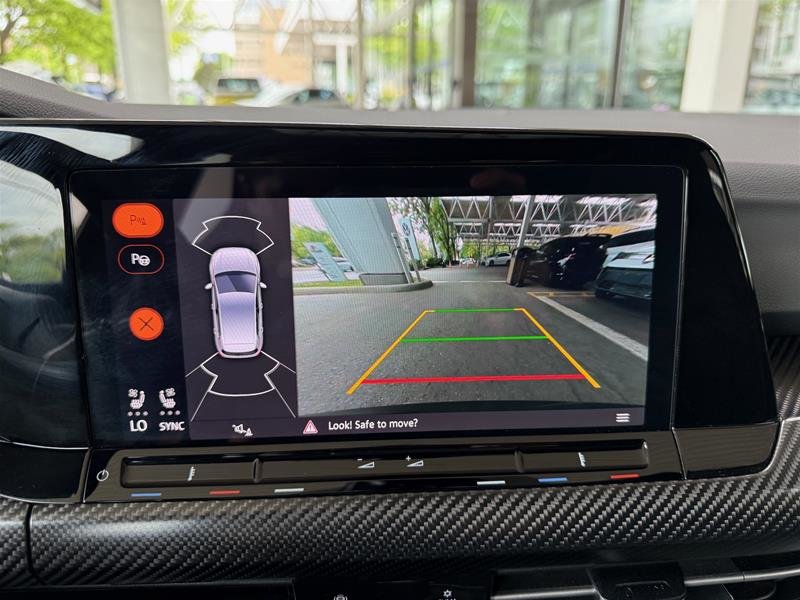 2024 Volkswagen Golf R 2.0 T 6Sp-16