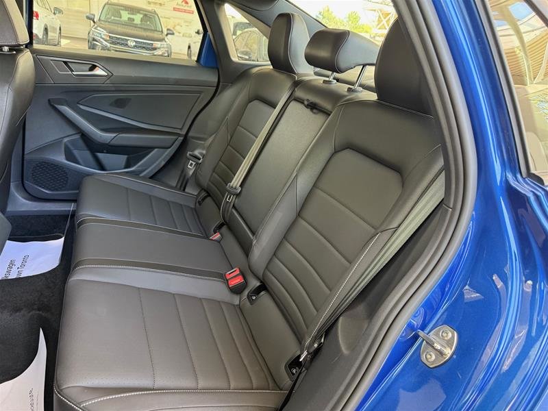 2024 Volkswagen Jetta Comfortline 1.5 T 8Sp at w/Tip-11