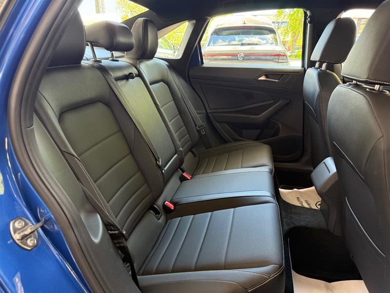 2024 Volkswagen Jetta Comfortline 1.5 T 8Sp at w/Tip-13