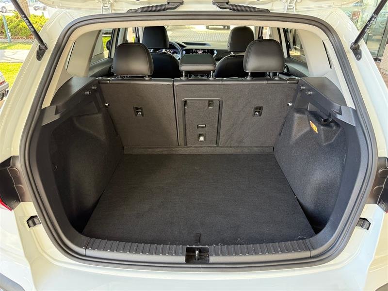 2022 Volkswagen Taos Highline 1.5T 7sp at DSG w/ Tip 4M-11