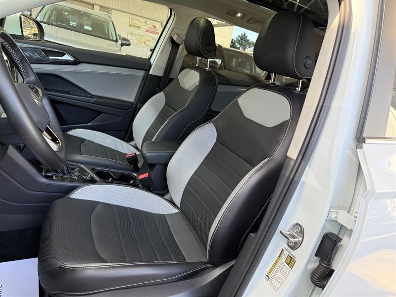 2022 Volkswagen Taos Highline 1.5T 7sp at DSG w/ Tip 4M-8