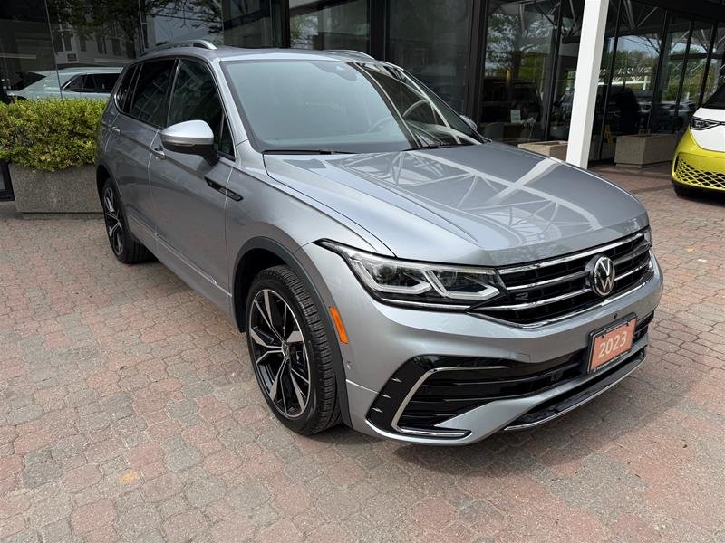 2023 Volkswagen Tiguan Highline 2.0T 8sp at w/Tip 4M-4