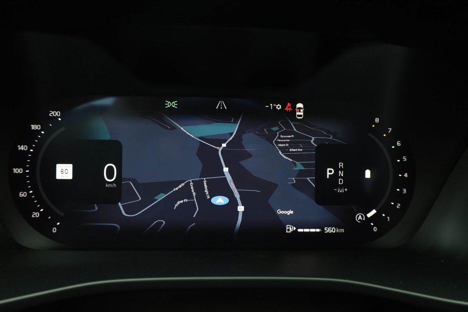 2026 Volvo XC40 Core (Dark Theme)-13