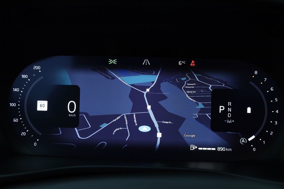 2026 Volvo XC40 Plus (Dark Theme)-14