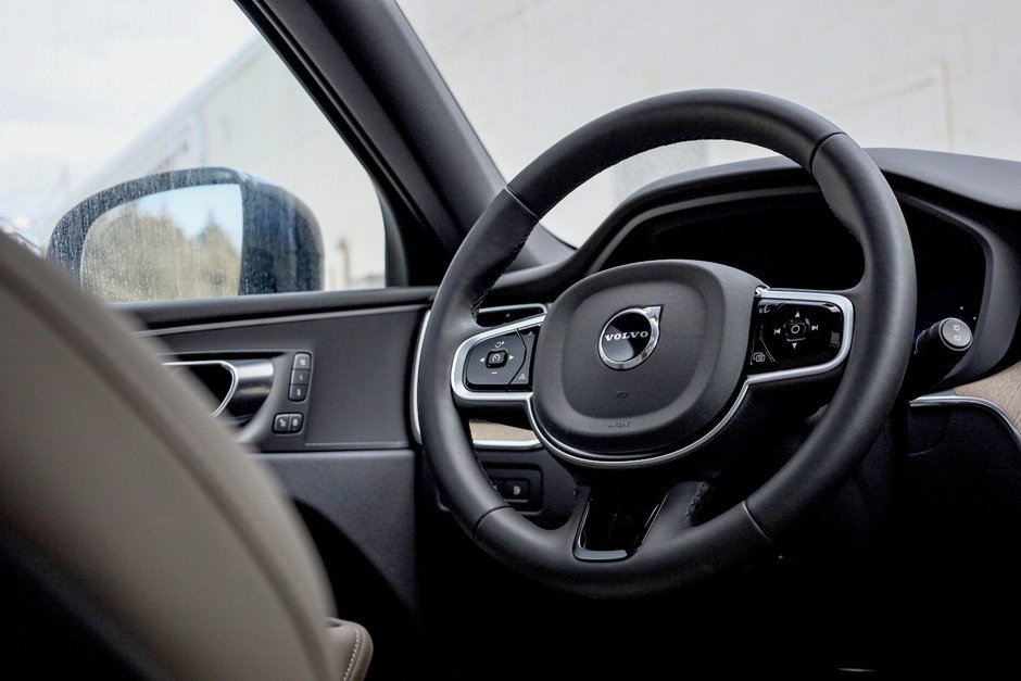 2026 Volvo XC60 Plug-in hybrid Plus-18