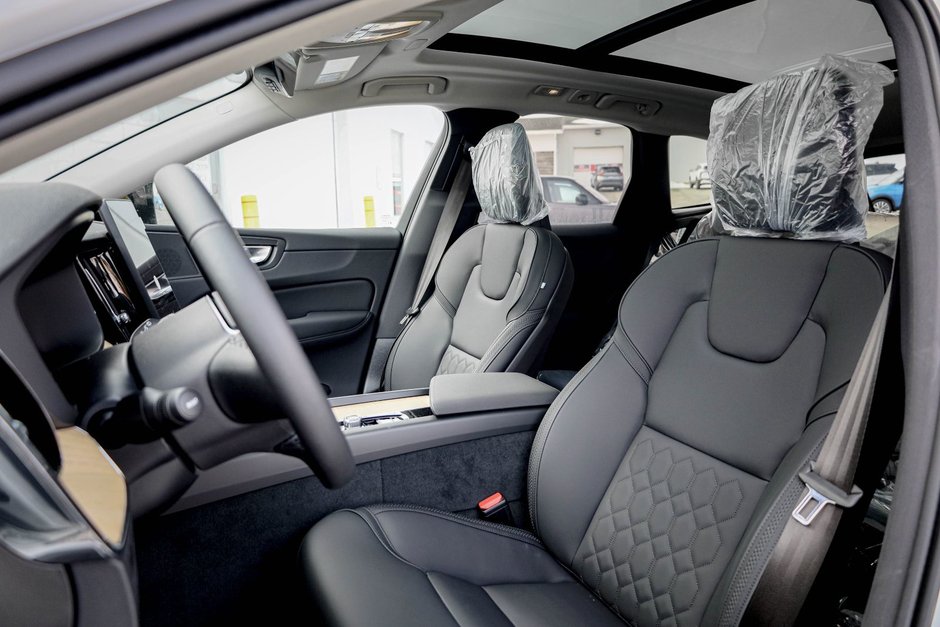 2026 Volvo XC60 Plug-in hybrid Plus-10