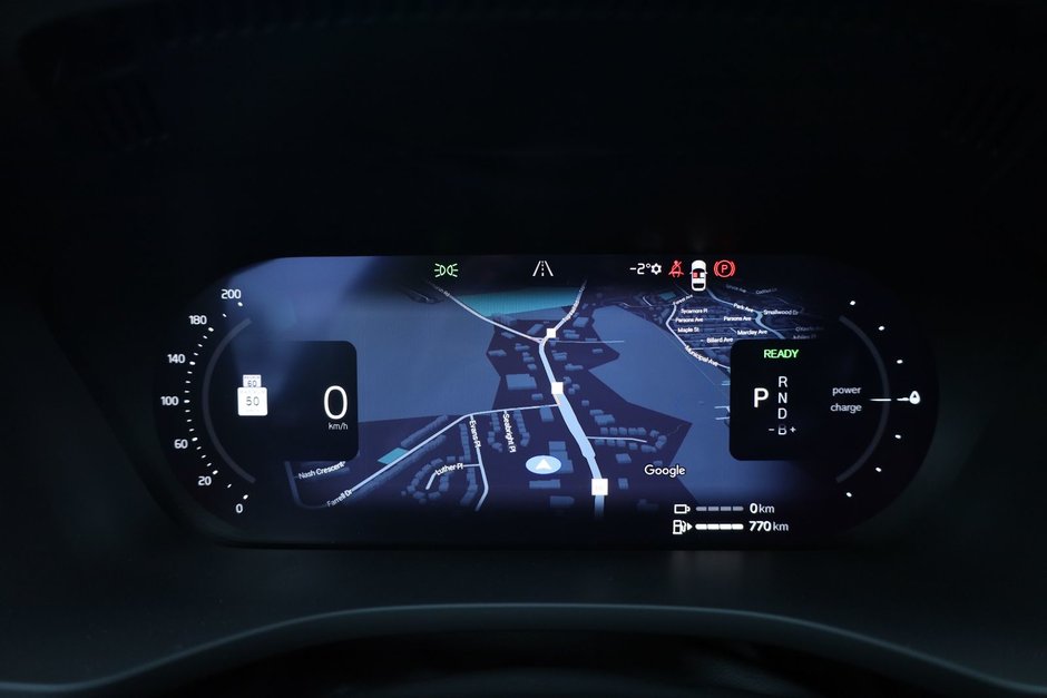 2026 Volvo XC60 Plug-in hybrid Plus-11