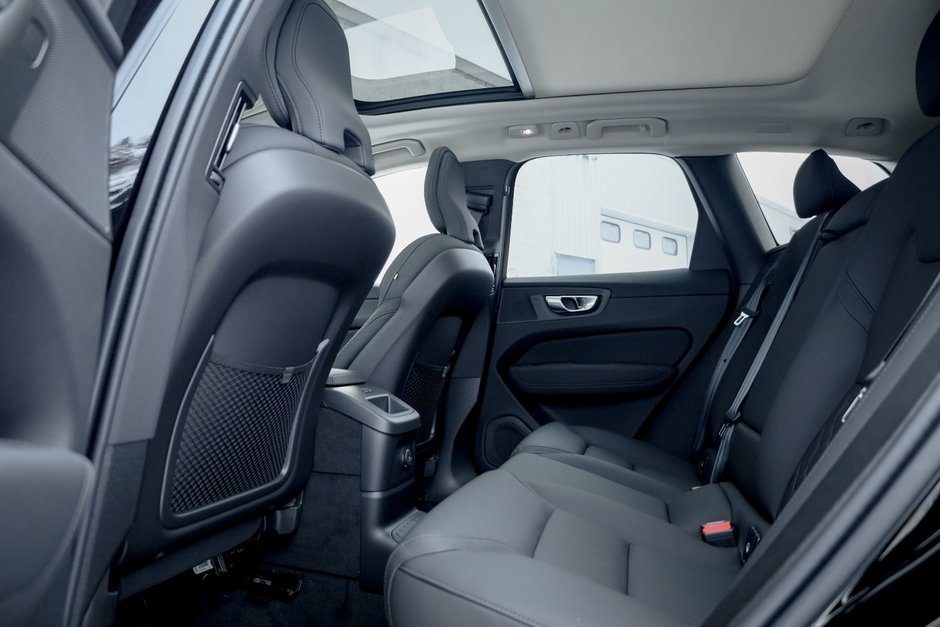 2026 Volvo XC60 Plug-in hybrid Plus-18