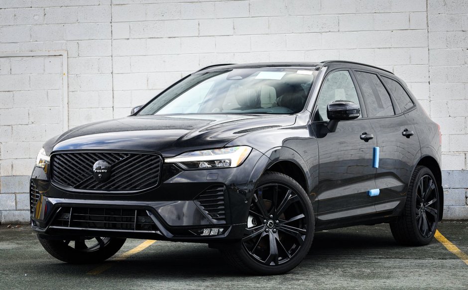 2026 Volvo XC60 Plug-in hybrid Ultra Black Edition-2