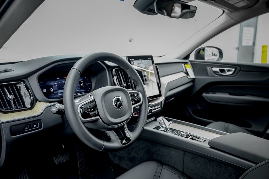 2026 Volvo XC60 Plug-in hybrid Plus-13