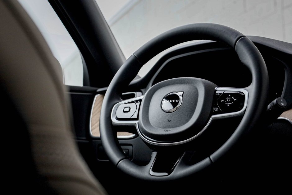 2026 Volvo XC60 Plug-in hybrid Plus-18