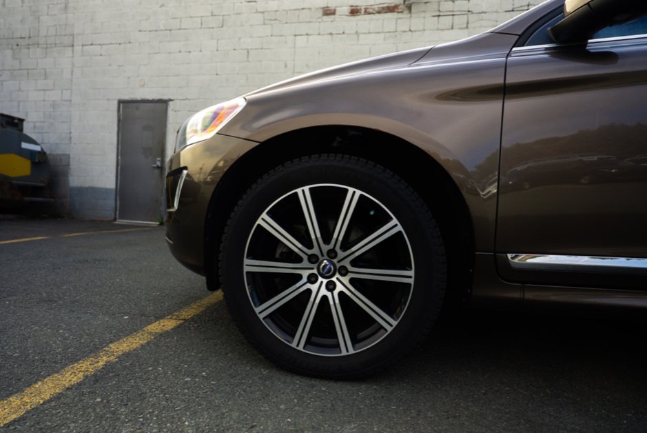2017 Volvo XC60 T6 Drive-E Premier-1