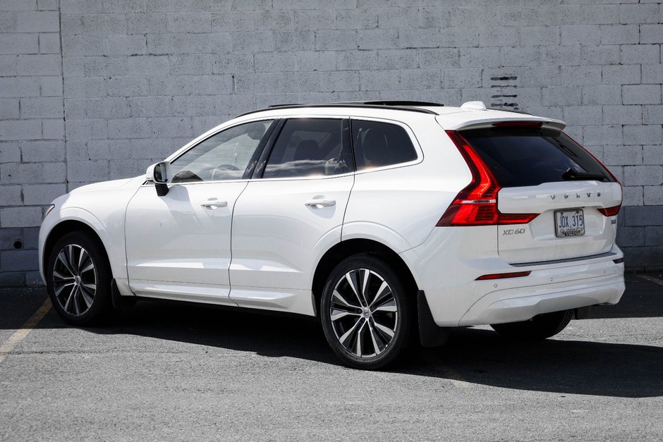 2022 Volvo XC60 Momentum-6