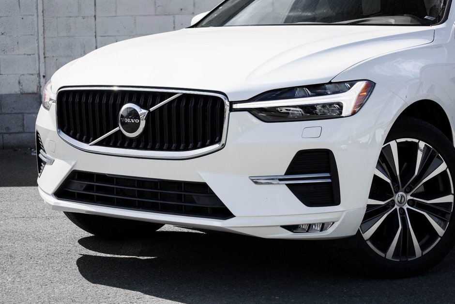 2022 Volvo XC60 Momentum-3