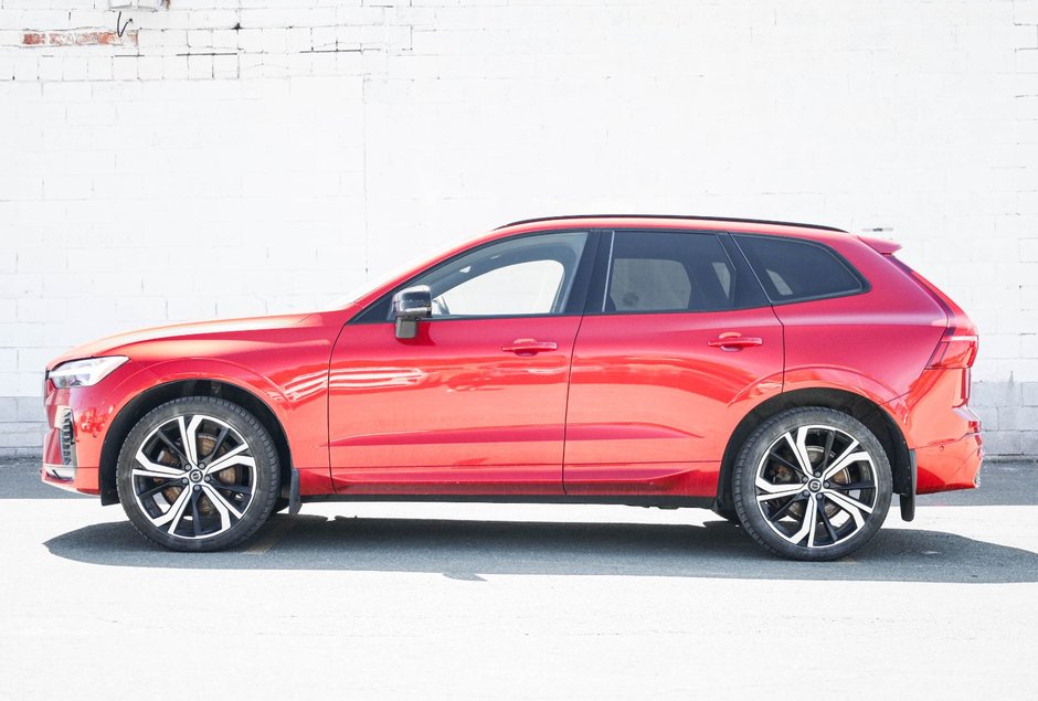 2022 Volvo XC60 R-Design-0