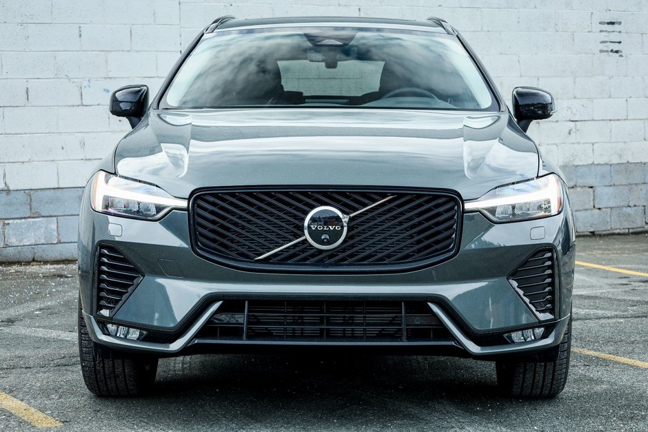 2026 Volvo XC60 Plus-3