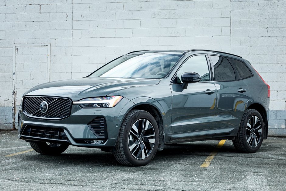 2026 Volvo XC60 Plus-7