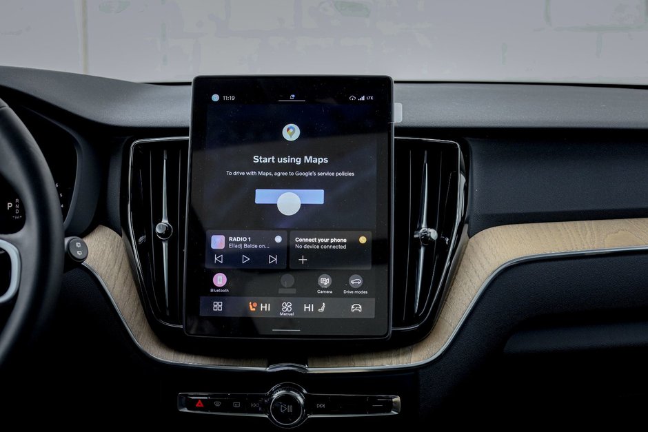 2026 Volvo XC60 Plus-15