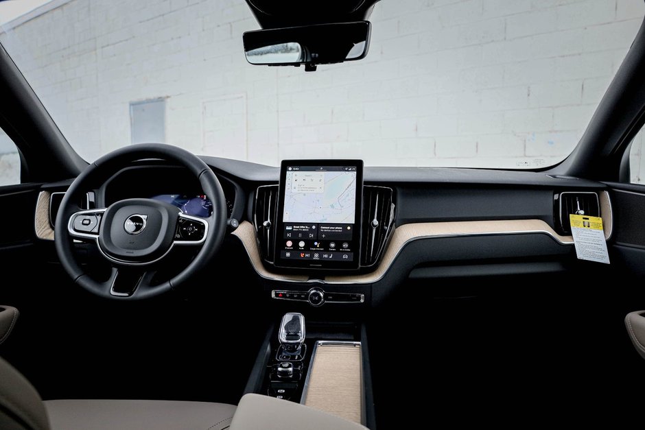 2026 Volvo XC60 Core-15