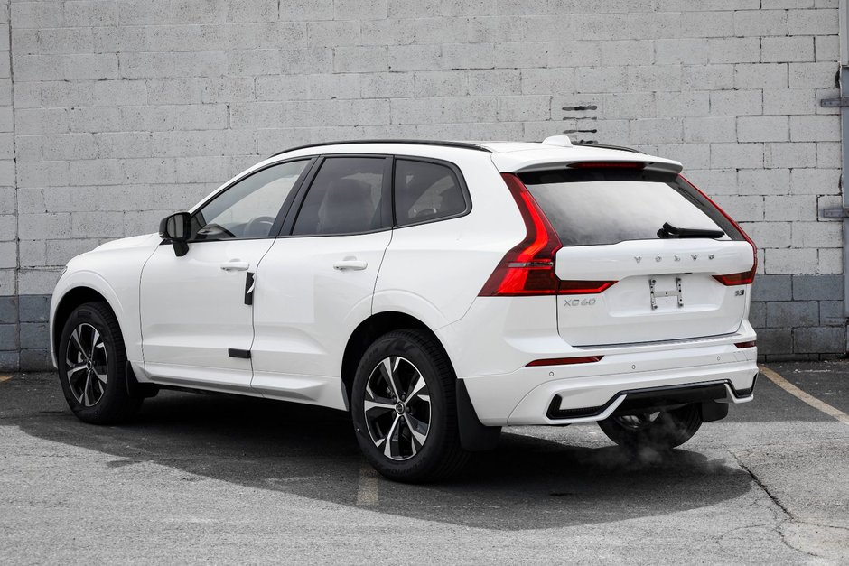 2026 Volvo XC60 Core-6