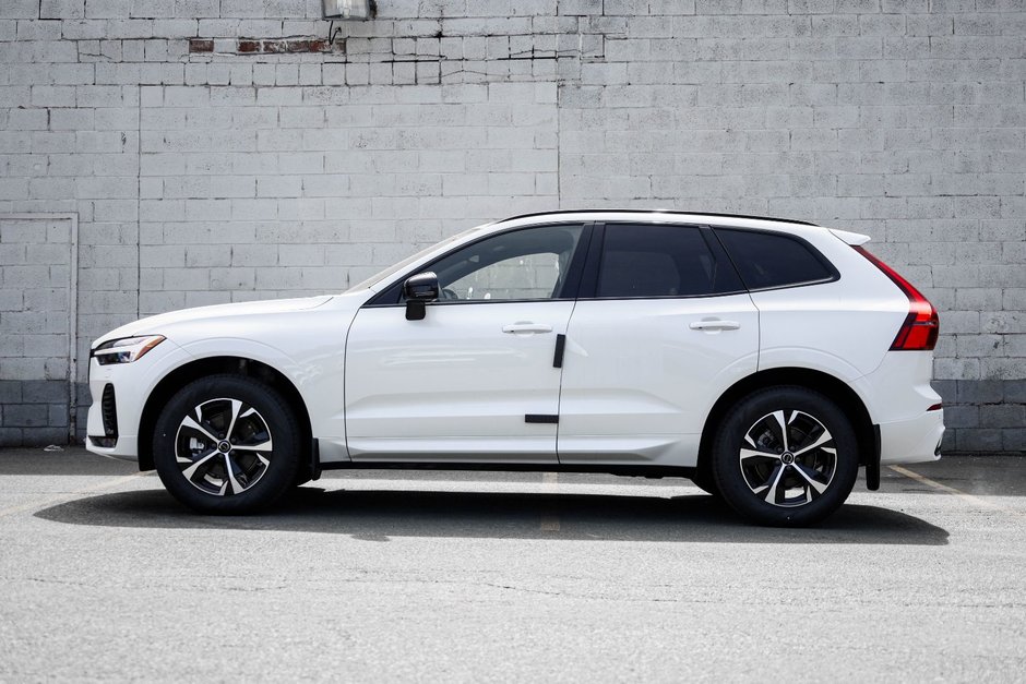 2026 Volvo XC60 Core-0