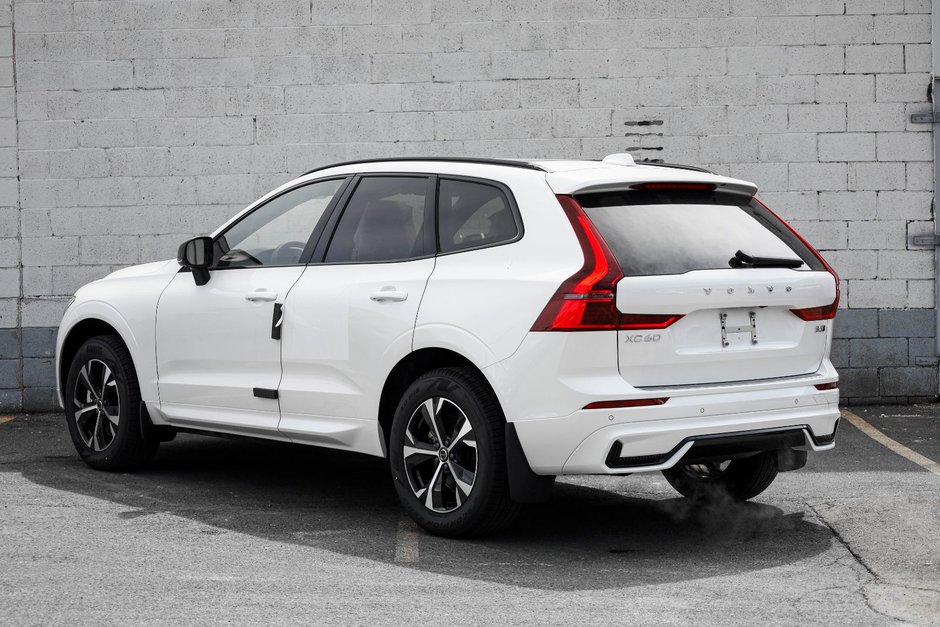 2026 Volvo XC60 Core-7