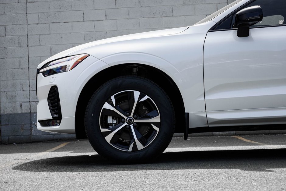 2026 Volvo XC60 Core-1