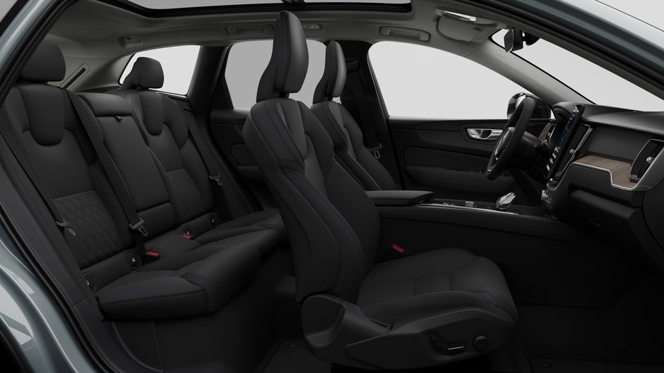 2027 Volvo XC60 Plus (Dark Theme)-12