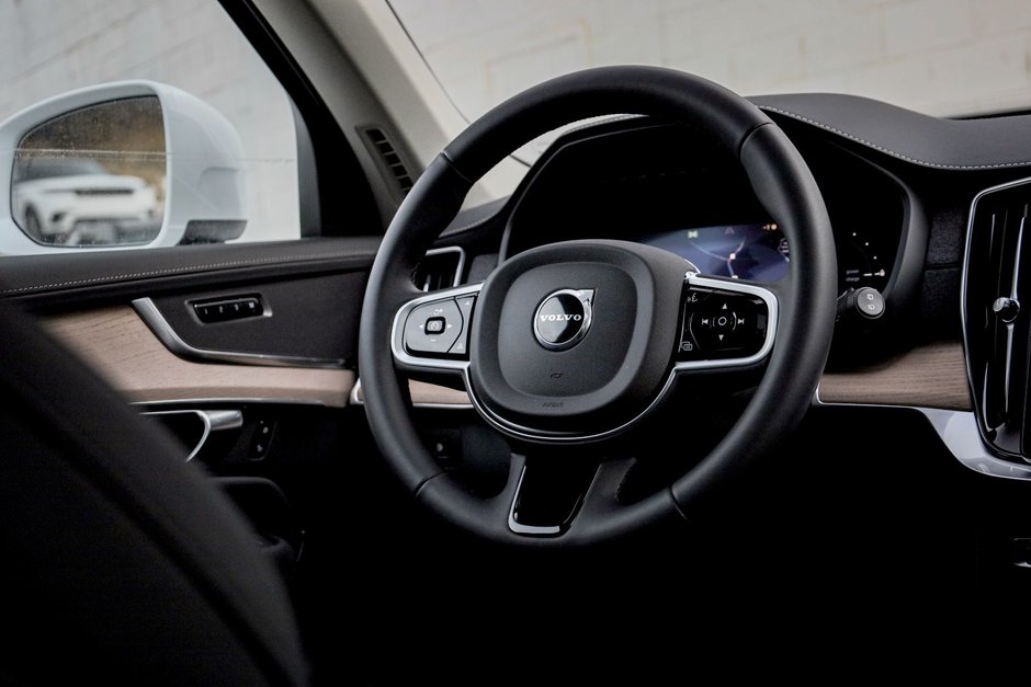 2026 Volvo XC90 Plug-in hybrid Core 7-Seater (Bright Theme)-20