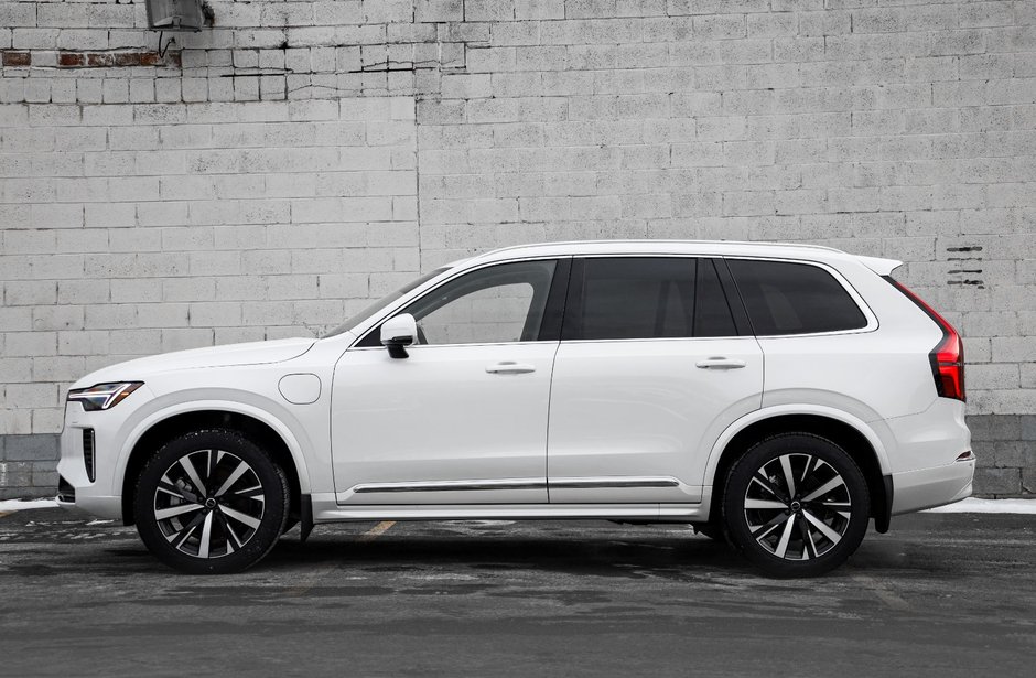 2026 Volvo XC90 Plug-in hybrid Core 7-Seater (Bright Theme)-0