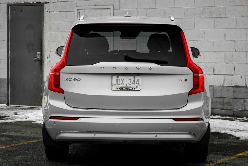 2022 Volvo XC90 Momentum-7