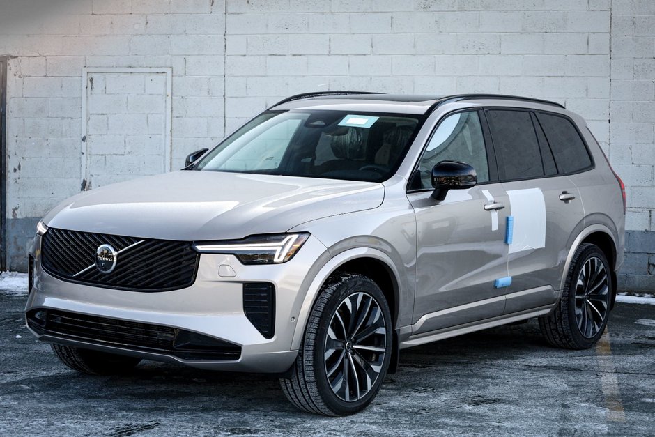 2026 Volvo XC90 Plus 7-Seater (Dark Theme)-5