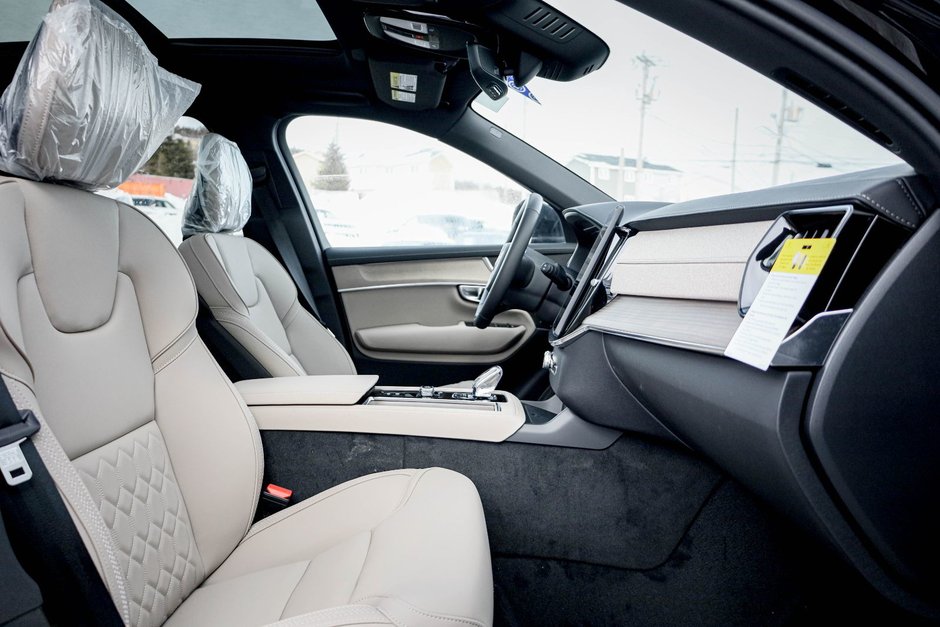 2026 Volvo XC90 Core 7-Seater (Bright Theme)-14