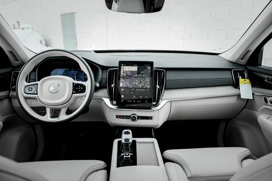 2026 Volvo XC90 Ultra 7-Seater (Dark Theme)-15