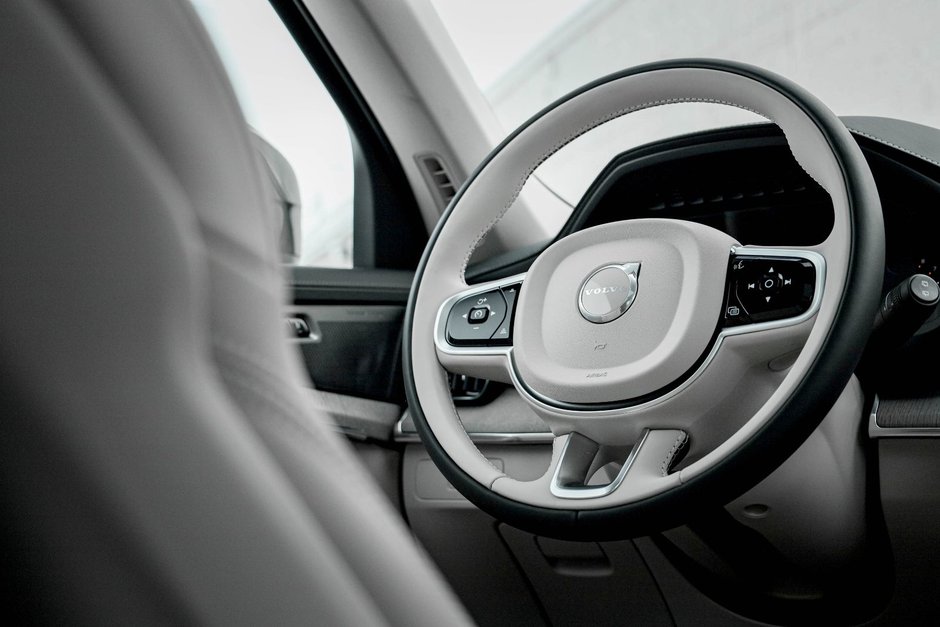 2026 Volvo XC90 Ultra 7-Seater (Dark Theme)-18