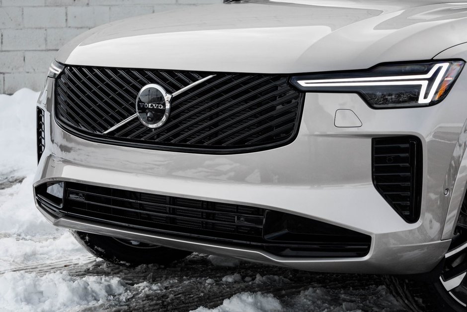 2026 Volvo XC90 Ultra 7-Seater (Dark Theme)-3