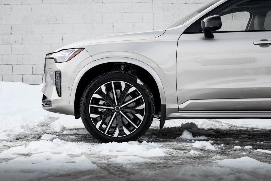 2026 Volvo XC90 Ultra 7-Seater (Dark Theme)-1