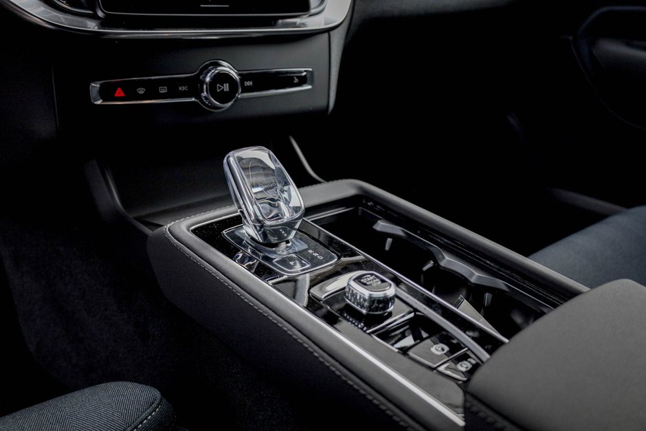 2026 Volvo XC90 Ultra 7-Seater (Dark Theme)-11