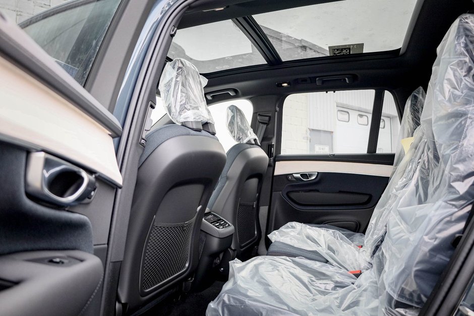 2026 Volvo XC90 Ultra 7-Seater (Dark Theme)-15