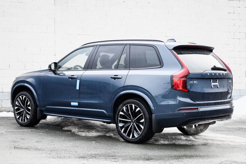 2026 Volvo XC90 Ultra 7-Seater (Dark Theme)-6