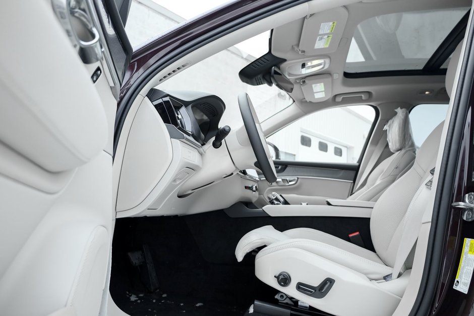 2026 Volvo XC90 Ultra 6-Seater (Bright Theme)-8