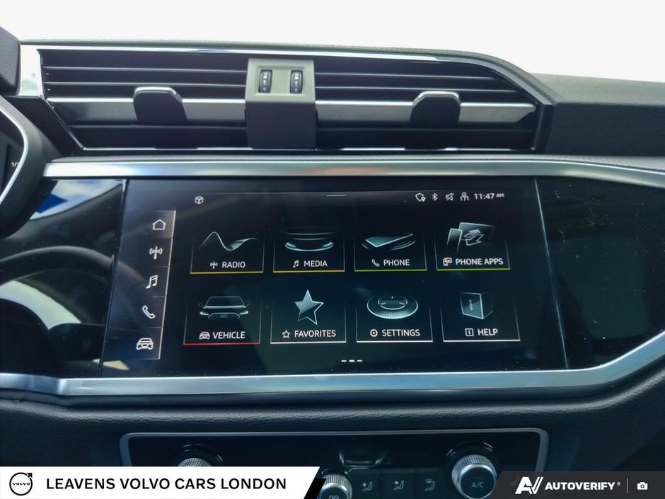 2025 Audi Q3 BASE-26
