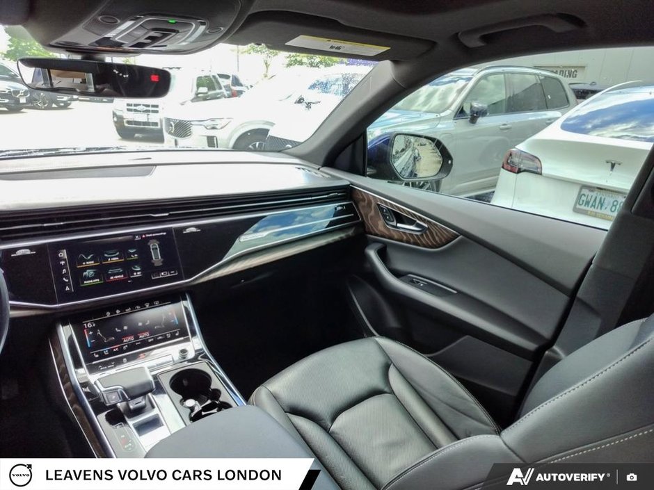 2020 Audi Q8 TECHNIK-24