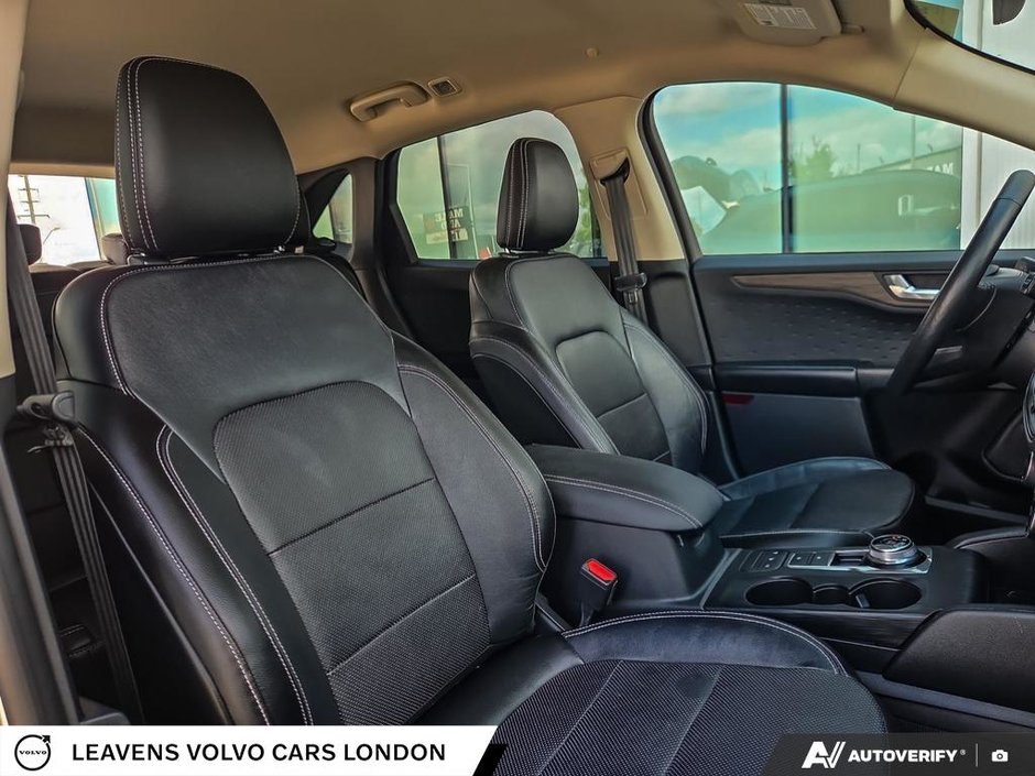 2020 Ford Escape TITANIUM HYBRID-21