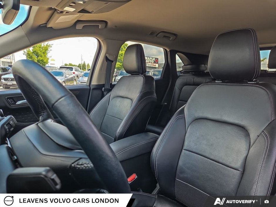 2020 Ford Escape TITANIUM HYBRID-25