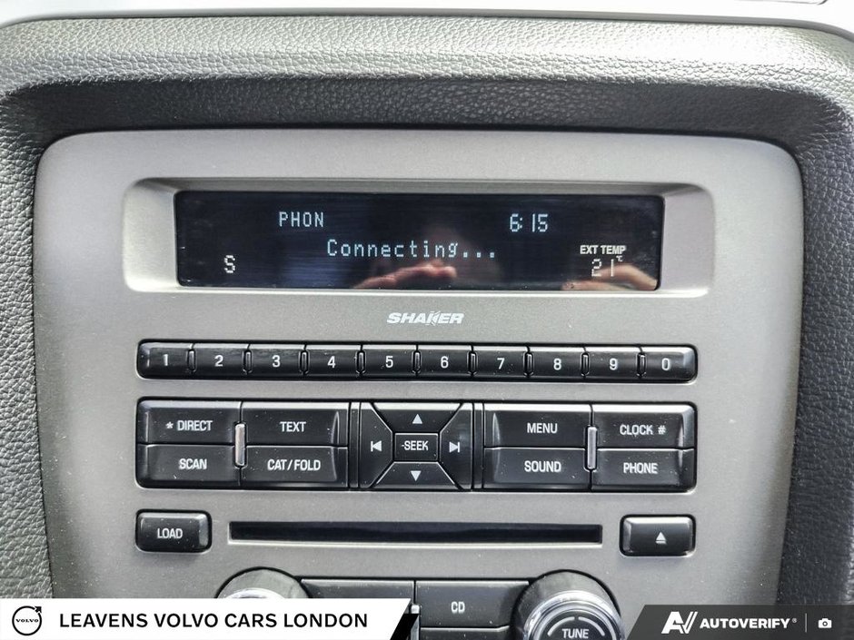 2011 Ford MUSTANG V6-26
