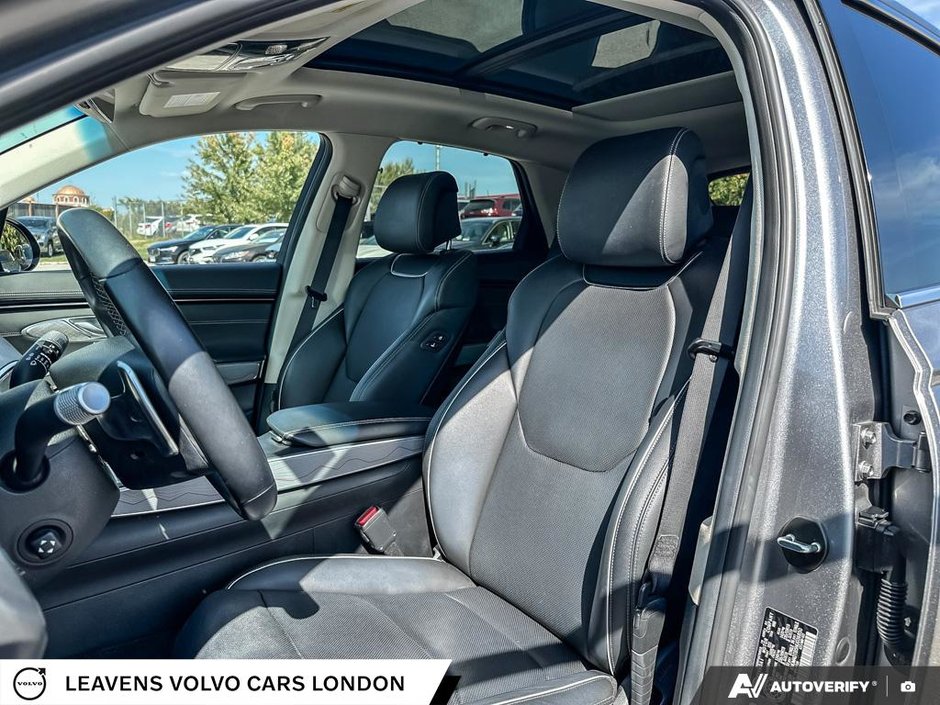 2022 GENESIS GV70 2.5T ADVANCED PLUS-28