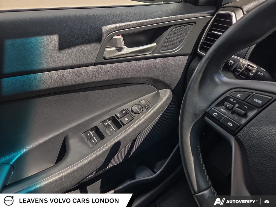 2020 Hyundai Tucson LUXURY-16